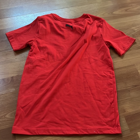 Puma US S(8) red t shirt with black puma logo - Picture 3 of 3